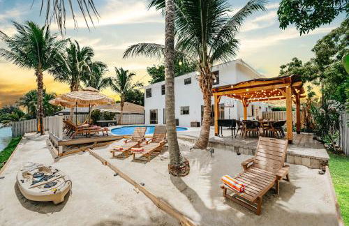 Waterfront Villa with Beach, Game Room, Cinema and Spa - Foto 3