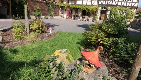 Historisches Fachwerk-Ferienhaus mit Weinkeller und Garten, gute Lage - Foto 2