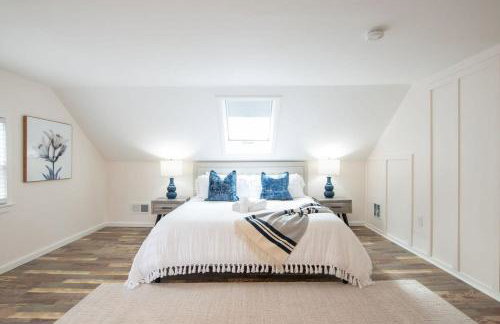 Stellar Home with Hot Tub & Movie Room - Foto 16