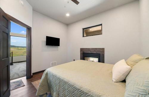 Bear Butte Luxury Retreat Hot Tub Stunning Views - Foto 36