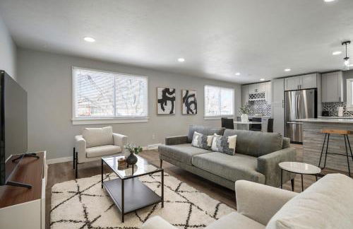 Serene 4-Bedroom Getaway in Arvada! Pet-friendly! - Foto 1