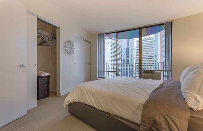 Domicile Suites at Cove - Photo 8