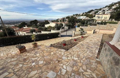 AwayDays - Mas Fumats 2 - Apartment with a Pool - Photo 11