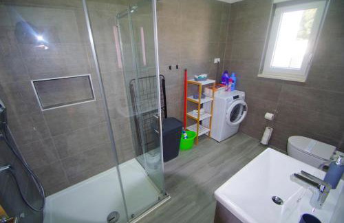 Villa with private pool in village Šišan - Foto 16