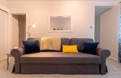 Racecourse Revelation! Free parking - Photo 9