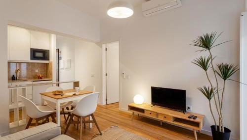 Calçada de Santo Amaro Apartments - Photo 4