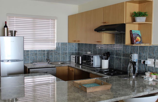 Stay Spectacular - Photo 15