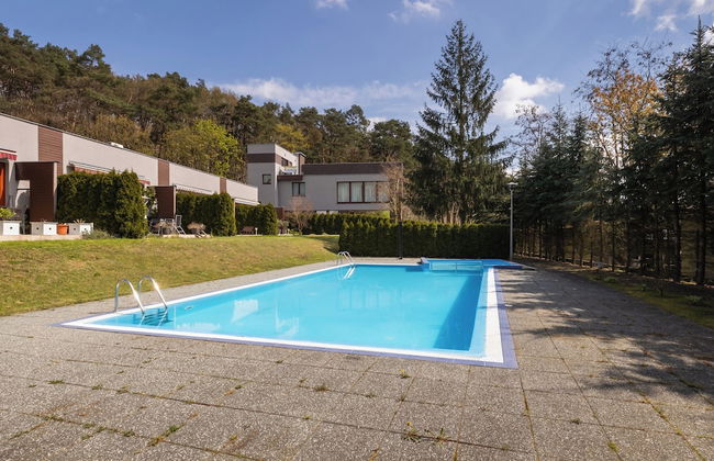 Apartment With Pool by Renters Prestige - Photo 32