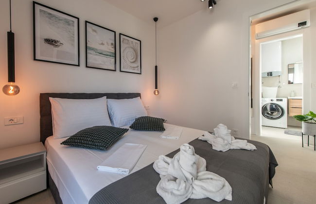 Apartments Mare B with pool - Photo 5