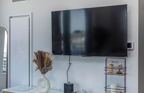 Miami Skyline Residences by Untitled Stay - Photo 55