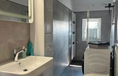 Schöne neue 4 Zimmer Wohnung mit Süd-Balkon bis 8 Personen - Foto 3