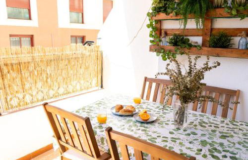 Descanso familiar junto al mar con terraza - Photo 13