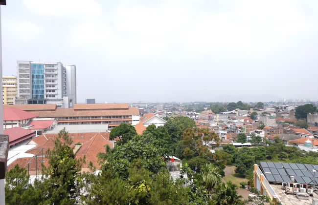 Cozy And Modern 2Br At Majesty Apartment - Foto 16