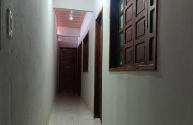 Duplex Até 10 Hóspedes 3 quartos Ar condicionado 2 camas casal 5 camas solteiro Garagem para 3 carros proximo ao Centro e Shopping - Foto 18