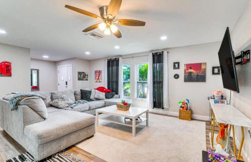 Disney Day Trips! Lakefront Home with Heated Pool - Foto 3