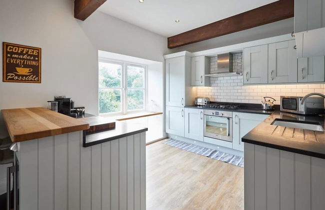 Host Stay River View Cottage - Foto 6