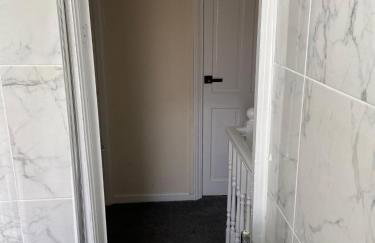 2 Bedroom Home Near Tube Station Easy London Access Peeams Abode - Foto 11