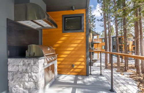 New Luxury 4BR /3BA Obsidian Reserve #110 – Hot Tub, 2-Car Garage, Pool Table, Mount Views! - Foto 46