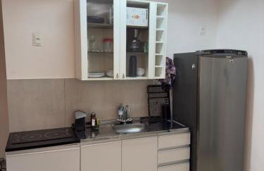 02 - ESTÚDIO NA SAVASSI com Wi-fi, TV, Vaga de garagem, Cozinha completa - Foto 32