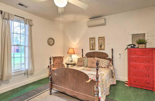 Rustic Cabin in the Woods: 2-acre Fishing Pond - Foto 22