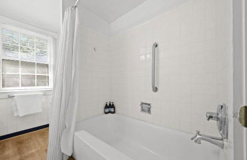 Stunning Cottage in Famous KY Garden -Sleeps 2 - Foto 6