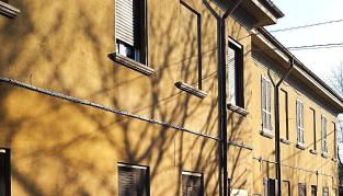 Little House - Photo 2