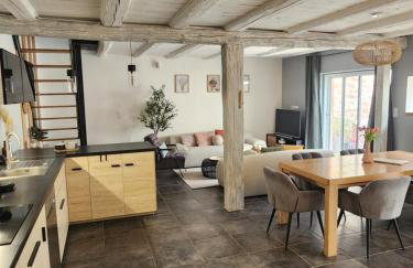 Du côté de chez Pam - terrasse - piscine - parking privée - Foto 8