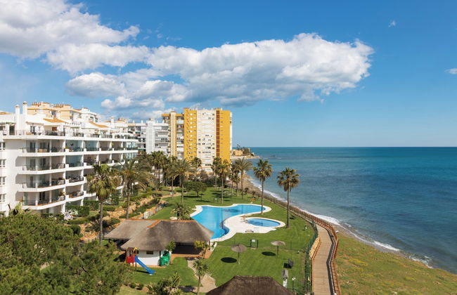 1 Line Beachfront Apartment With Stunning sea View - Foto 15