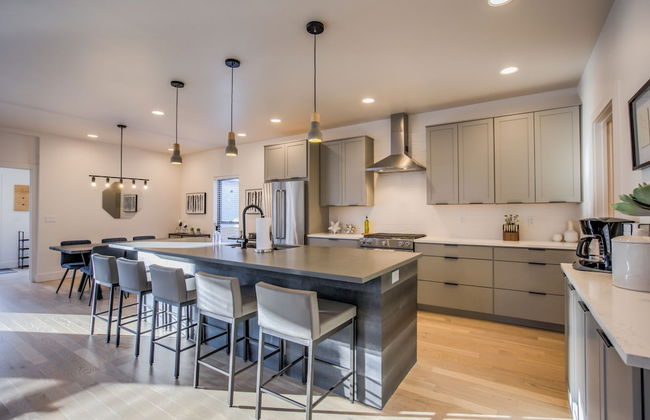 6bd3.5ba🌟downtown Modern Luxury W/hot Tub🌟 - Foto 28