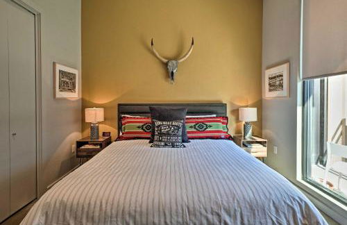 Urban Escape in SoLA with Private Patio! - Foto 21