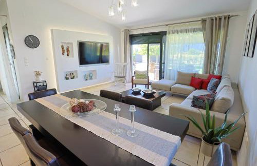 MaVitaPlace Villa Familia, Jacuzzi-Whirlpool, Katerini - Foto 3