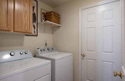 Rock Bluff Retreat - Home for 6 - Foto 22