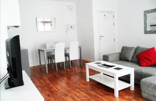 Apartamentos Terrazas de la Catedral - Photo 30