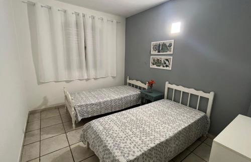 Apartamentos até 6 pessoas - 3 quartos com suíte e garagem, completo - Photo 10