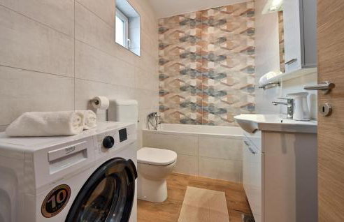 Lovely Home In Luzan Biskupecki - Foto 31