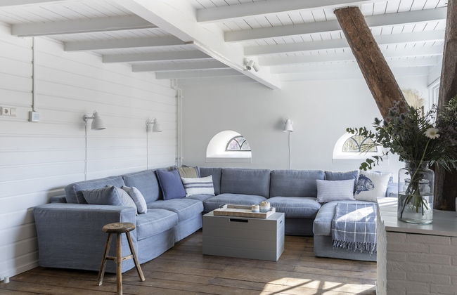 Luxuriously Restored Farmhouse With Trendy Interior Close to sea and Forest - Foto 39