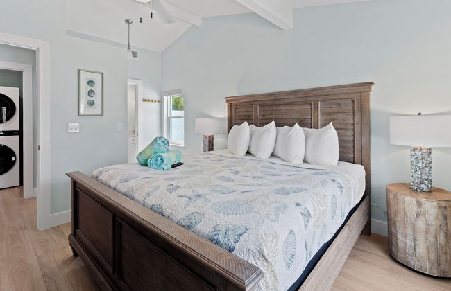 Siesta Key Island Rentals - Photo 31