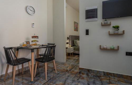 Klodian Suites - Photo 35