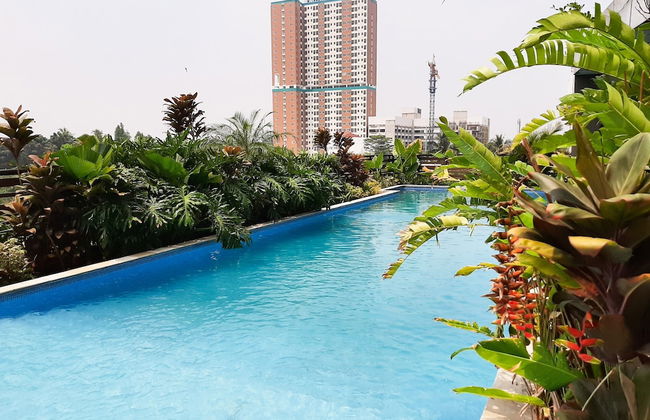 Modern City View Studio Apartment at Tuscany Residences - Photo 17