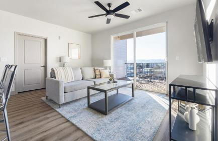 Landing Incredible 1BD Gym Clubhouse - Foto 1