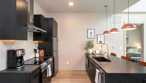 2 Bedroom + Loft Condo, Coffee Shop in Building - Foto 4