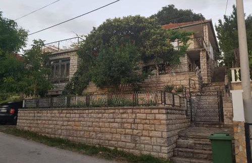 Apartment 51 - Photo 31