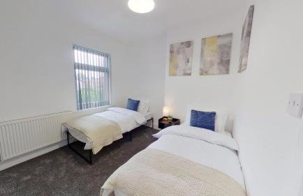 Elegant 2 Bed House Near City Centre - Foto 9