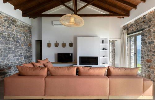 Lichnos Luxury Suites - Photo 13