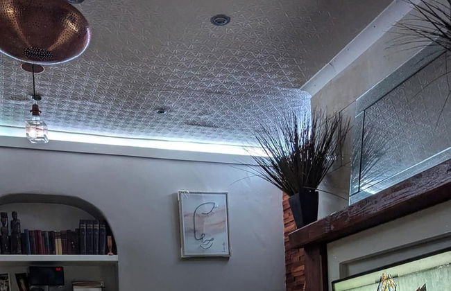 Folkestone - 1BR Apartment - Sauna - Pet Friendly - Foto 9