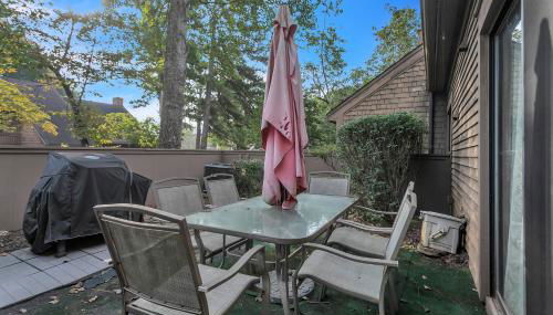 Centrally Located 4BR Stonecrest Condo condo - Photo 2