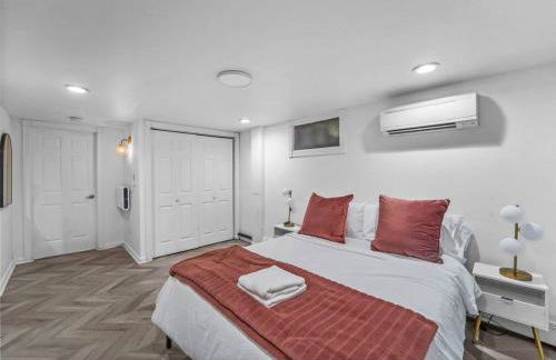 Luxe 10 guest Cottage Ski-Golf-Firepit-Lakes-Hike - Foto 14