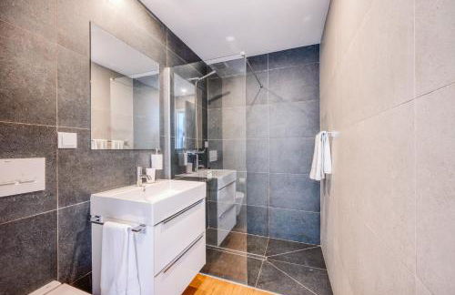 Vila Aguarelas with pool by Stay Madeira Island - Foto 22