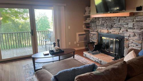 Spacious Condo with Pool Pass! - Foto 3