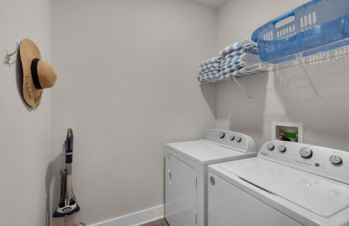 Sea Haven at Serenity - New large home with Golf Cart and game room just mins from Beach! - Foto 5